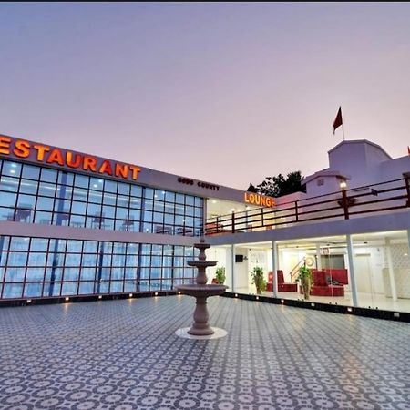 Gods County. Resort & Banquets Tarapith Esterno foto