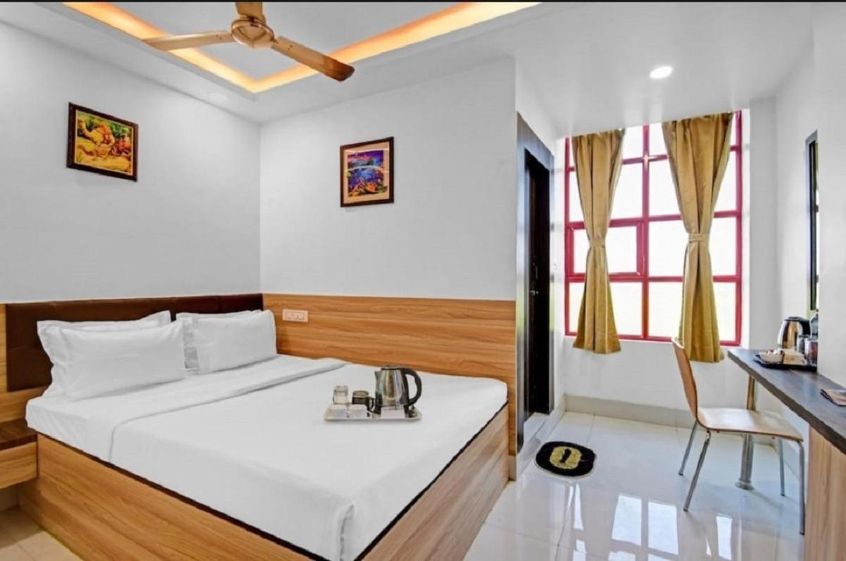 Gods County. Resort & Banquets Tarapith Esterno foto