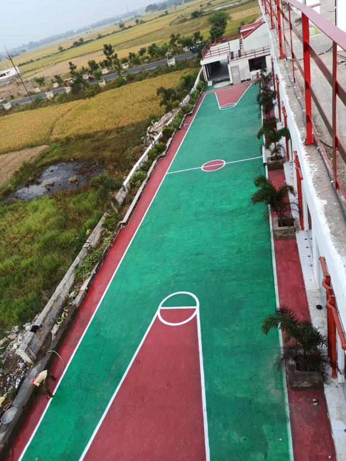 Gods County. Resort & Banquets Tarapith Esterno foto
